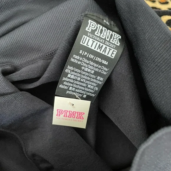 Ultimate leggings by PINK. Amazing hombre colors. - Picture 11 of 11